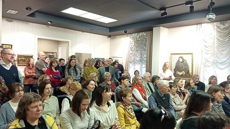 вернисаж выставки дарьи коллеговой