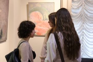 вернисаж выставки дарьи коллеговой